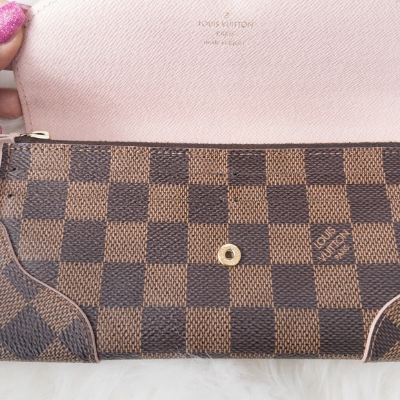 Authentic Louis Vuitton Caissa Wallet - Picture 8 of 14